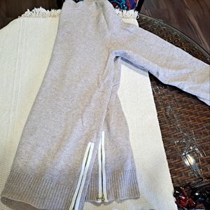 Loft long sleeves sweater size Xl